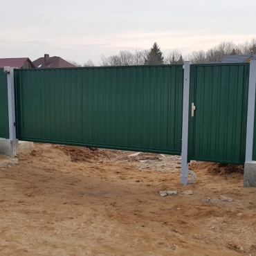 На винтовых сваях откатные ворота на дачу 3400x2500