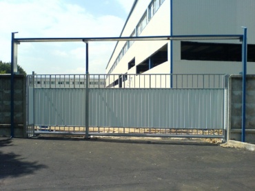 Раздвижные автоматические подвесные ворота для склада